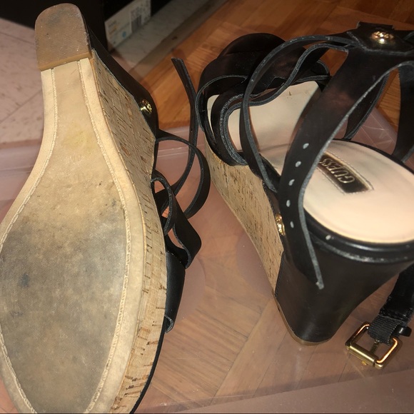Black Guess sandal wedges - Picture 2 of 2